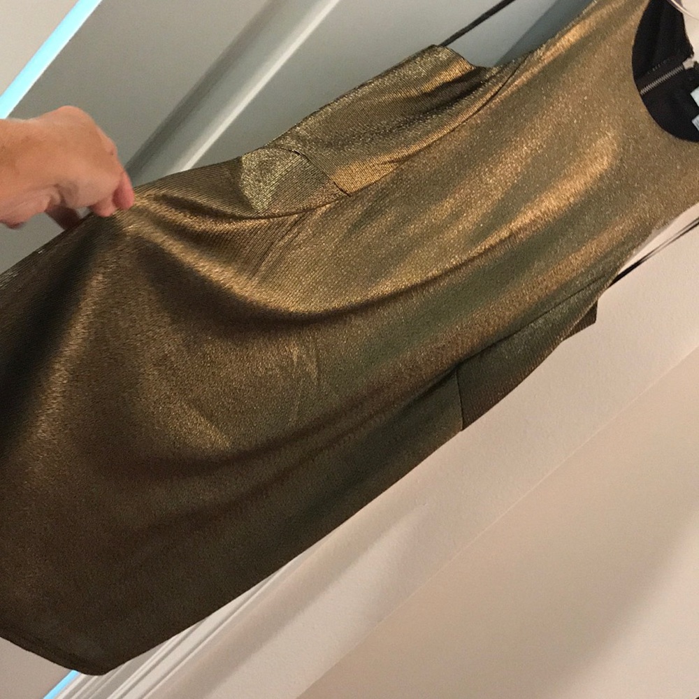 Dress - Picture 4 of 8